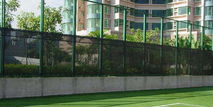 河北某地區(qū)體育場圍網(wǎng)施工案例